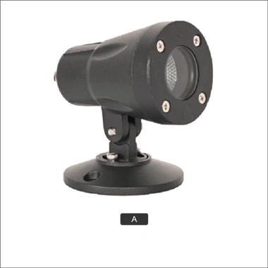 Ochiq havoda quyosh chiroqlari